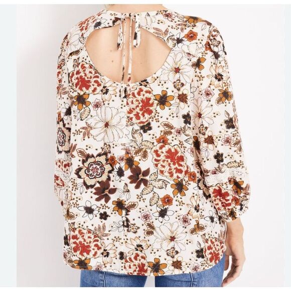 Maurices Floral Lace Trim Blouse size L NWT - Picture 8 of 8